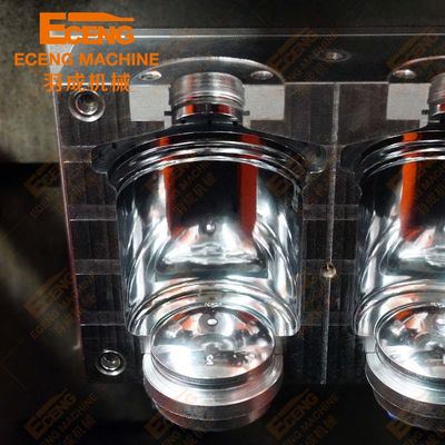 700 KG 세미 오토매틱 패트병 블로우 성형 장치 50HZ 3PHASE 5000 Ml